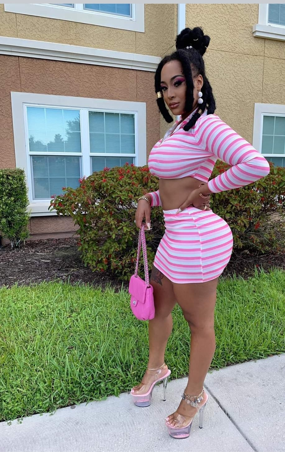 Two Piece Pinky